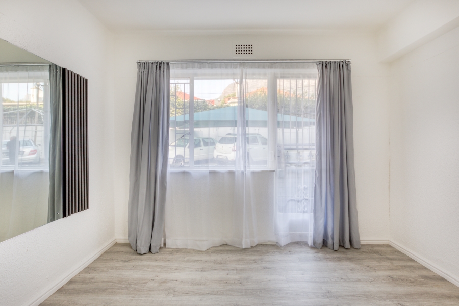 2 Bedroom Property for Sale in Woodstock Western Cape